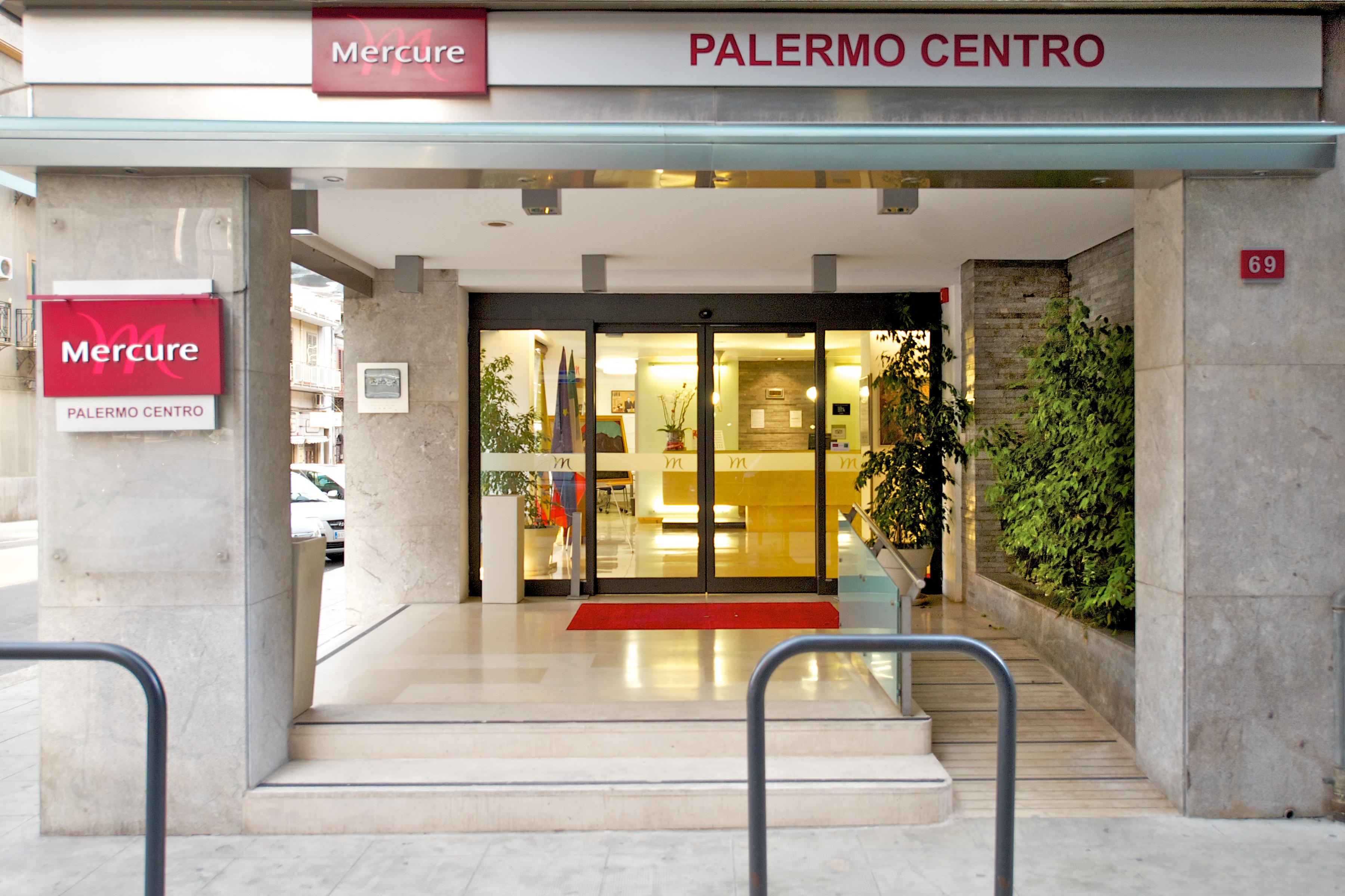 Mercure Palermo Centro Exterior foto