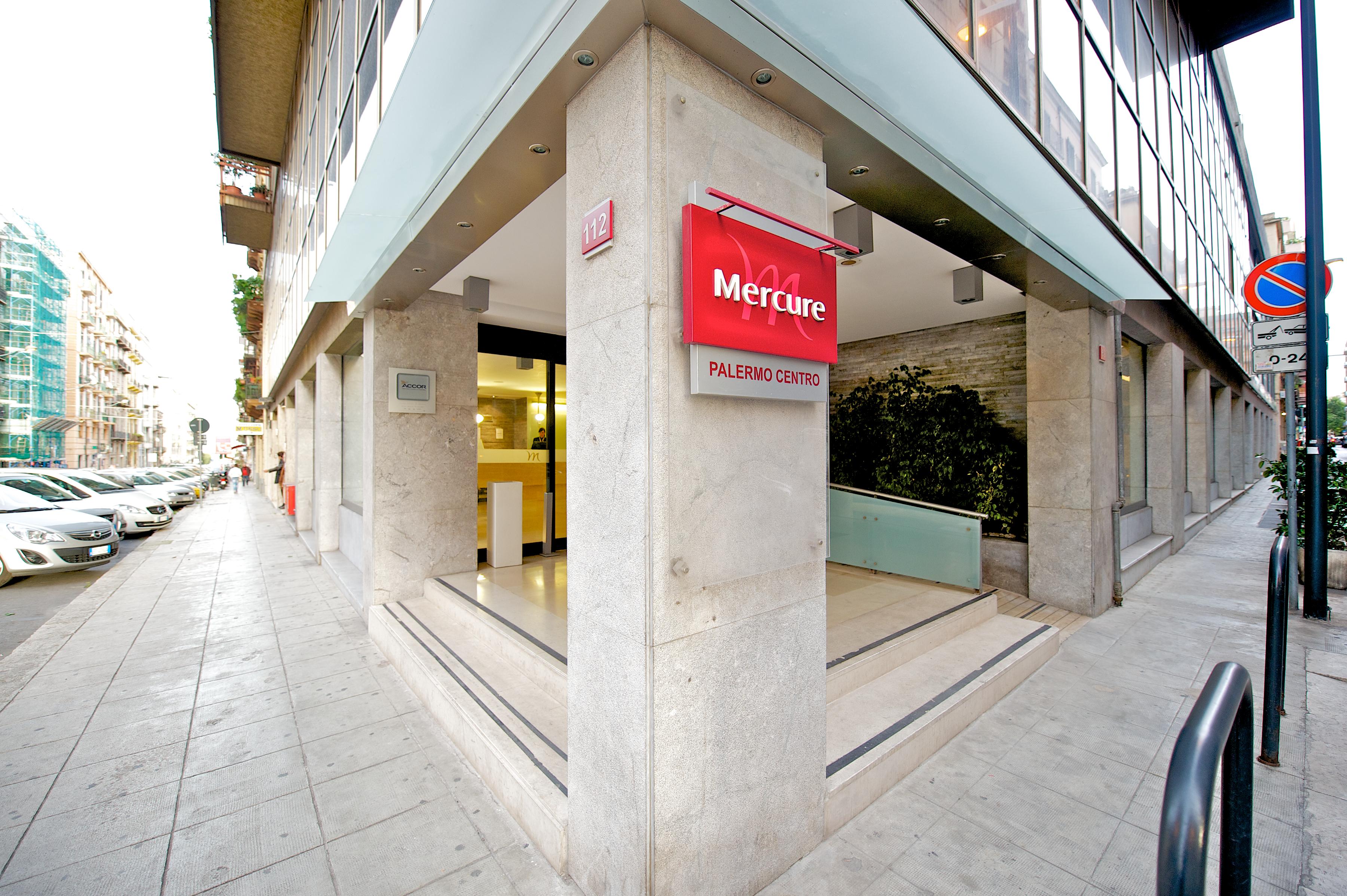 Mercure Palermo Centro Exterior foto